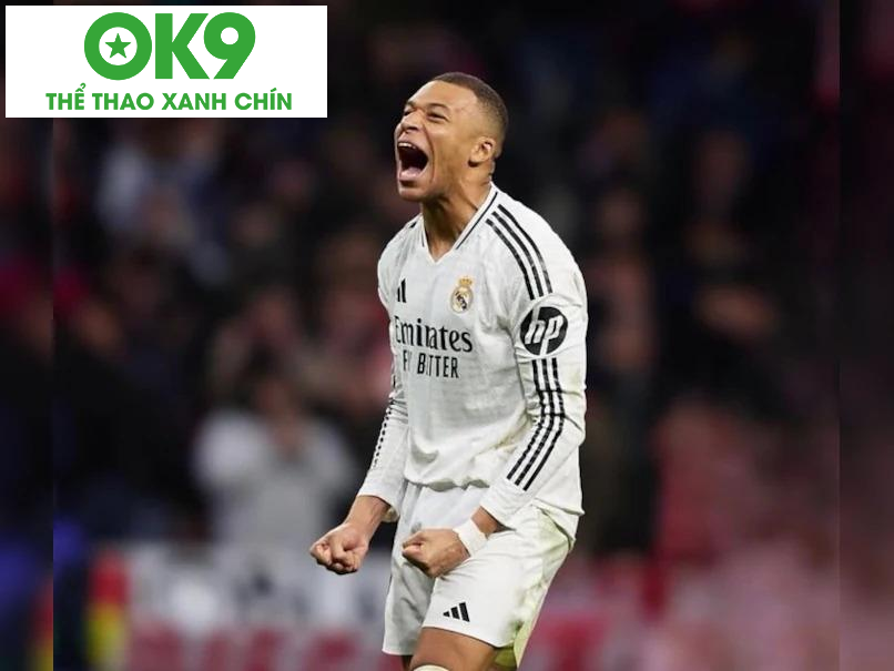 HLV Ancelotti muốn Mbappe trở thành huyền thoại như Ronaldo HLV Ancelotti muốn Mbappe trở thành huyền thoại như Ronaldo